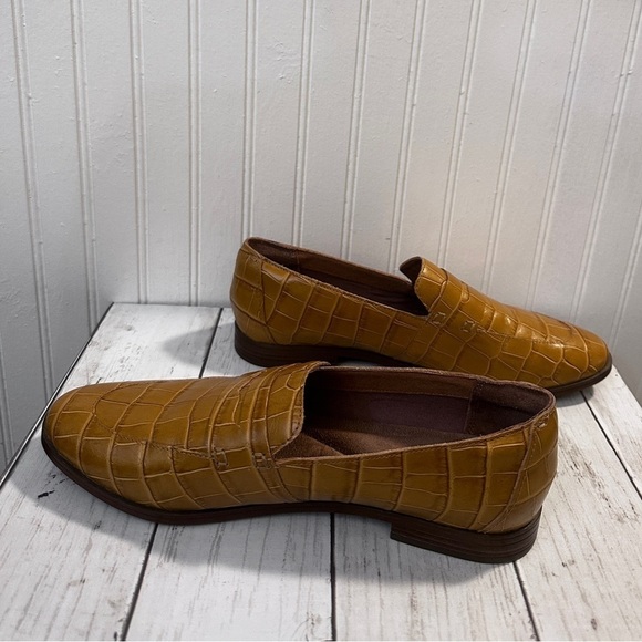 Rockport Women’s Total Motion Croc-Embossed Loafers Tan Leather Size 9 - Picture 13 of 15